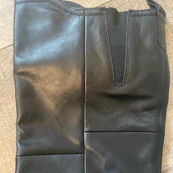 Vagabond Tall Leather Black Boots 38 Round Toe Pull on Partial Zip 3” heel