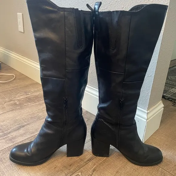 Vagabond Tall Leather Black Boots 38 Round Toe Pull on Partial Zip 3” heel