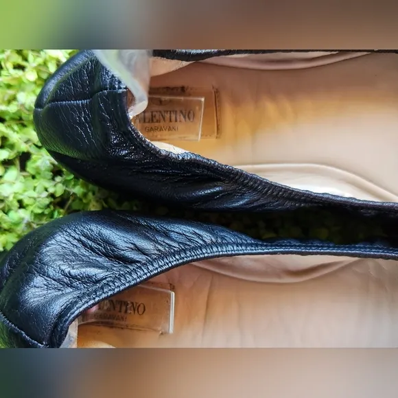 VALENTINO Black Luxe Leather Ornate Silver Studs Rosette Toes Ballet Flats Shoes
