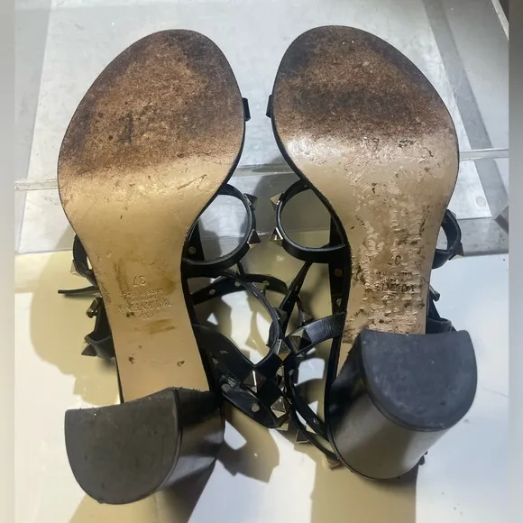 Valentino GAravani rockstud ankle strap sandals sz 37 made in italy