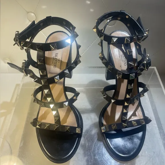 Valentino GAravani rockstud ankle strap sandals sz 37 made in italy