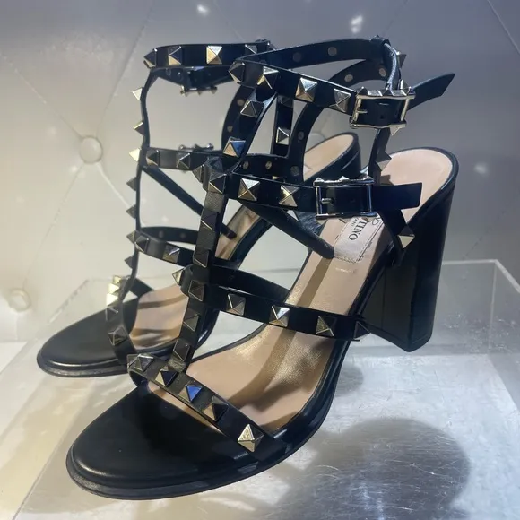 Valentino GAravani rockstud ankle strap sandals sz 37 made in italy
