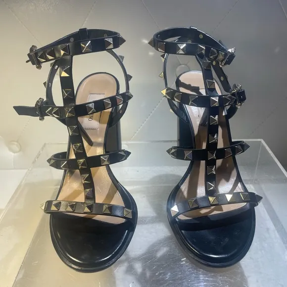 Valentino GAravani rockstud ankle strap sandals sz 37 made in italy