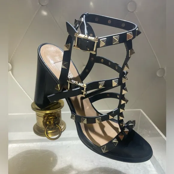 Valentino GAravani rockstud ankle strap sandals sz 37 made in italy