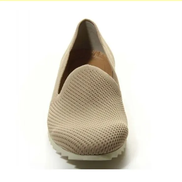 VANELI TAUPE STRETCH KNIT VERNE SIZE 9.5 WORN ONCE! Like new!