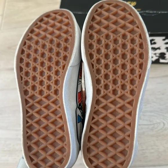 VANS DISNEY Youth as 12 sneakers