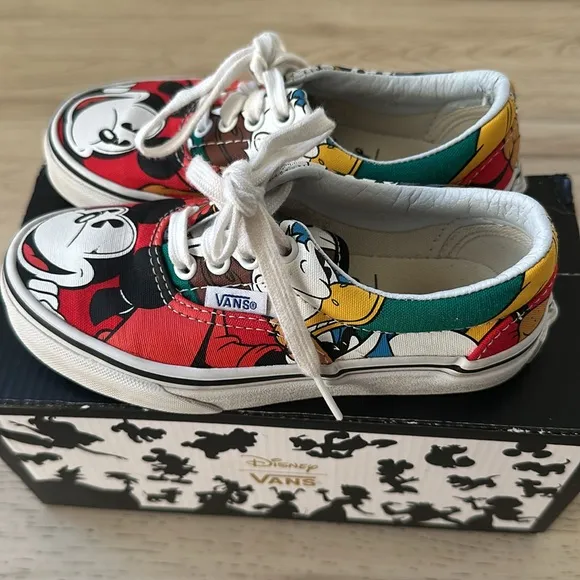 VANS DISNEY Youth as 12 sneakers