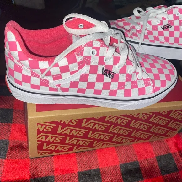 Vans Seldan Checkerboard Sneakers Honeysuckle Pink Youth Size 4 Women’s Size 6