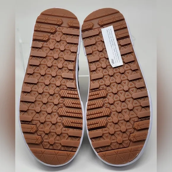 Vans Slip-On Hi Terrain V MTE-1 Shoes Boots Kids Size 2.5 Black Multi Color New