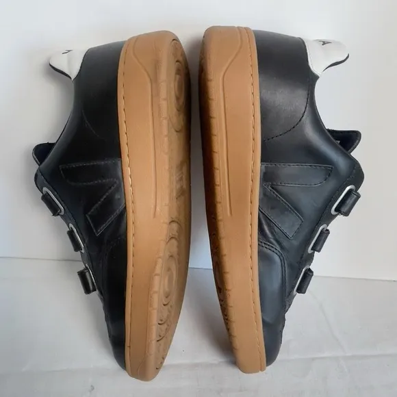 Veja Men’s Black Recife Logo Sneakers Gum Sole Size 8