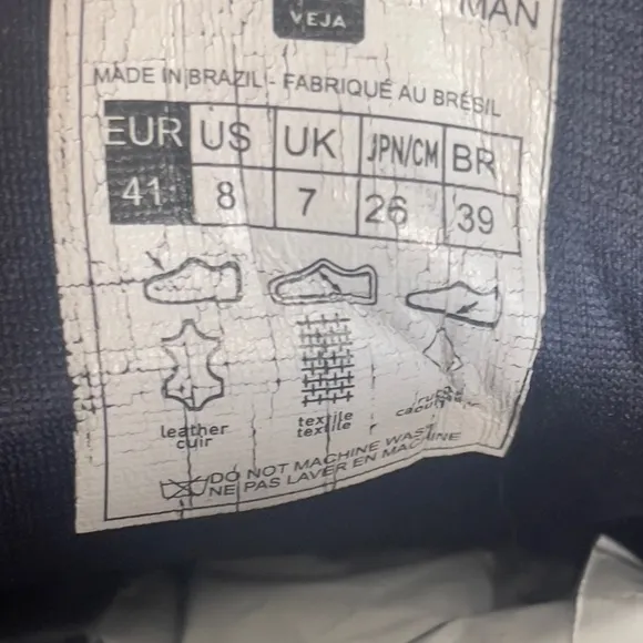 Veja Men’s Black Recife Logo Sneakers Gum Sole Size 8