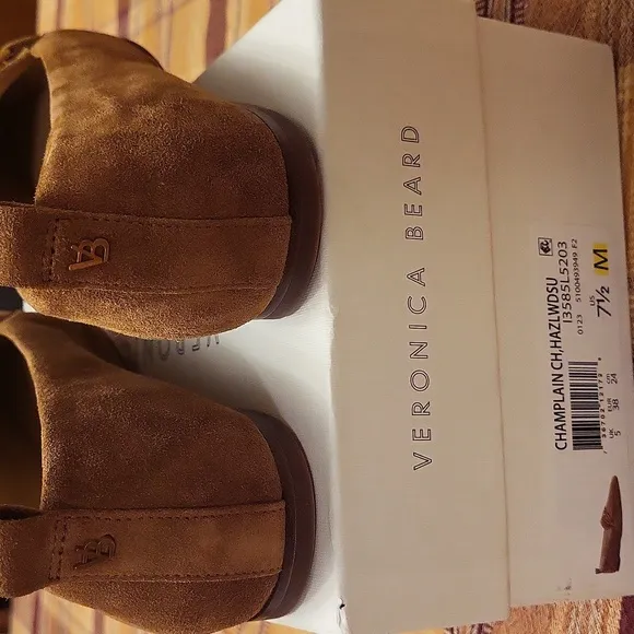 🆕️Veronica Beard Champlain Loafers, Suede Hazelnut