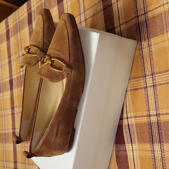 🆕️Veronica Beard Champlain Loafers, Suede Hazelnut
