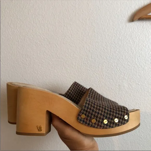 VERONICA BEARD Hannalee Platform Sandals