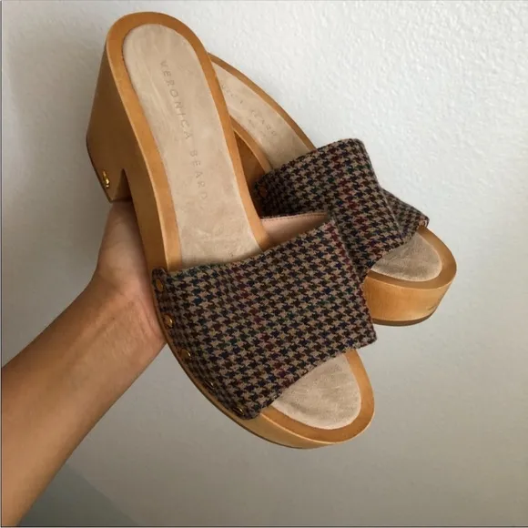 VERONICA BEARD Hannalee Platform Sandals
