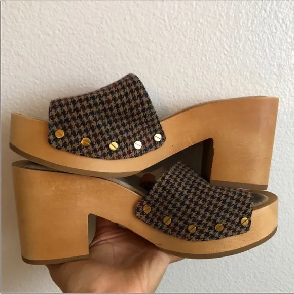 VERONICA BEARD Hannalee Platform Sandals