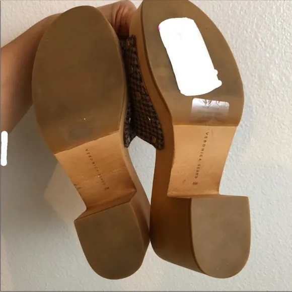 VERONICA BEARD Hannalee Platform Sandals