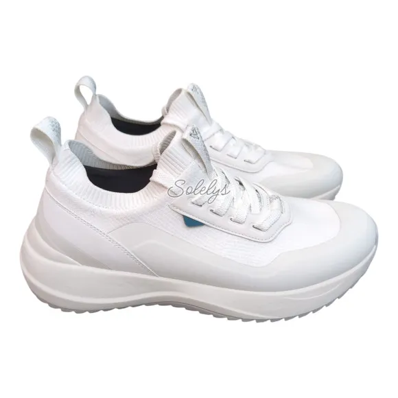 Vessi Stormburst White Low Top Waterproof Dyma-Tex Knit Sneaker Boot Mens 10