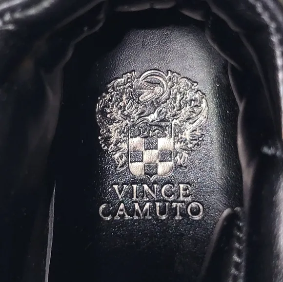 🎋Vince Camuto Bestinda Studded Sneakers