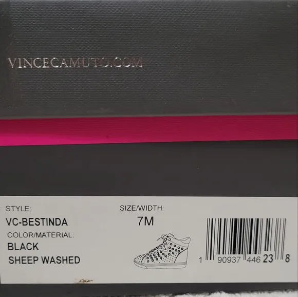 🎋Vince Camuto Bestinda Studded Sneakers