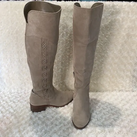 Vince Camuto boots