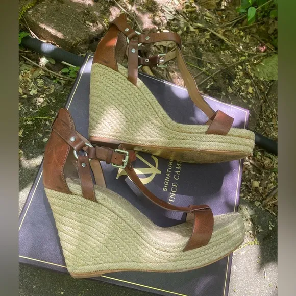 Vince Camuto VC Signature Leather Brown Sandals Sz 9Us