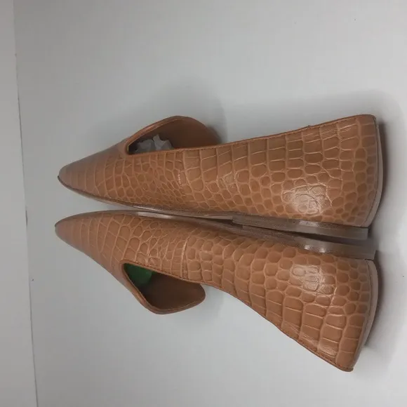 Vince Clark Loafers Square Toe Sip on Croc-embossed Leather Loafe…