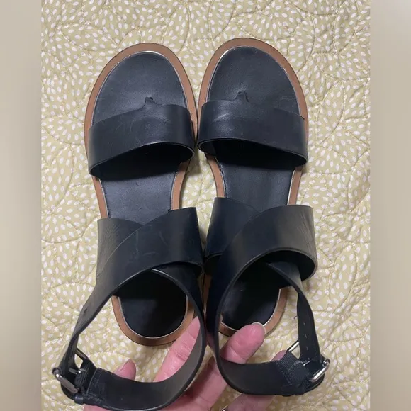 VINCE Mailin Leather Ankle Strap Leather Sandals