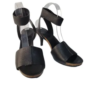 Vince Camuto Black Leather Odela Sandals (Size 8M/38.5)