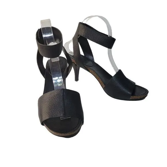 Vince Camuto Black Leather Odela Sandals (Size 8M/38.5)