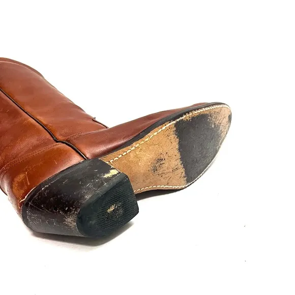 Vintage 1970s men’s brown leather pull on heeled cowboy boots
