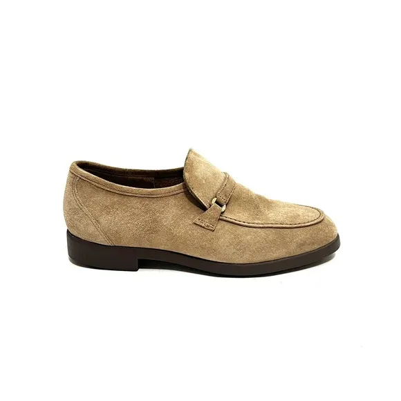 Vintage 1990s men’s khaki tan vegan suede deadstock slip on loafers