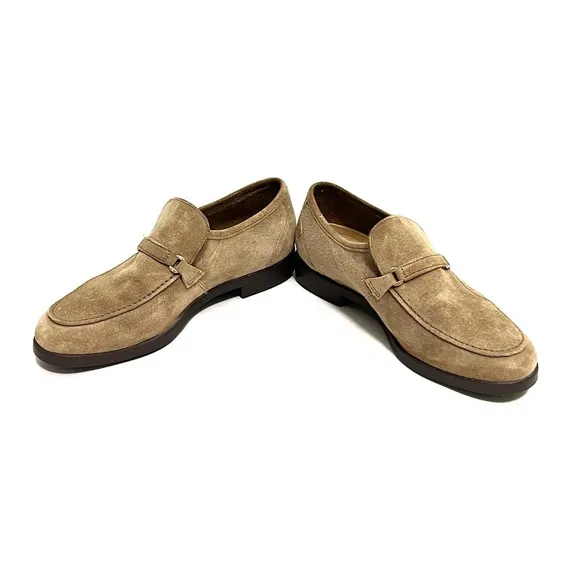 Vintage 1990s men’s khaki tan vegan suede deadstock slip on loafers
