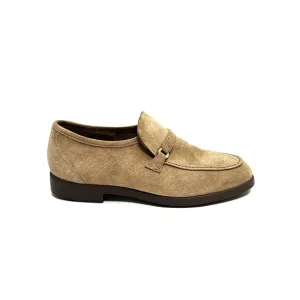 Vintage 1990s men’s khaki tan vegan suede deadstock slip on loafers