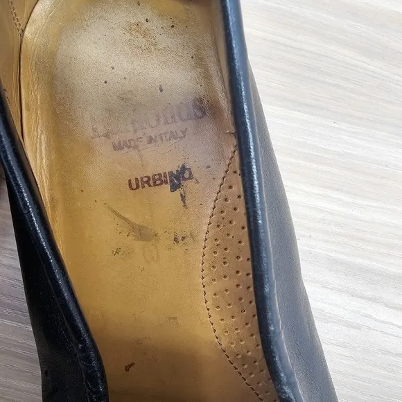 Vintage ALLEN EDMONDS Mens 10.5 D Black Leather Tassel Loafers Ivy Preppy VIBRAM