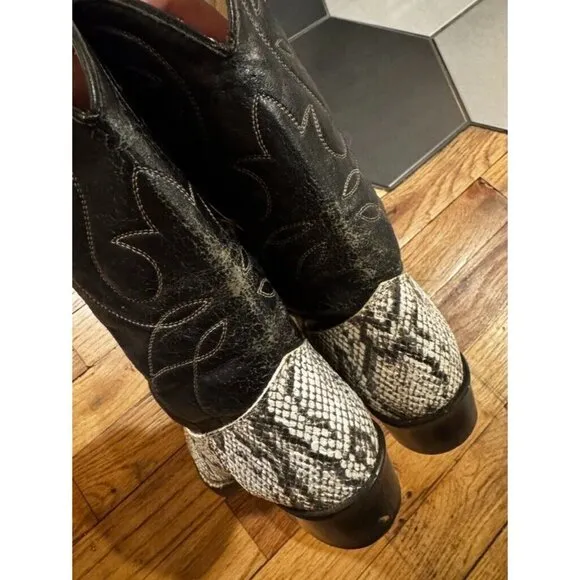 Vintage Black &amp; White Faux Leather snakeskin cowboy cowgirl boots metal toe 3.5Y