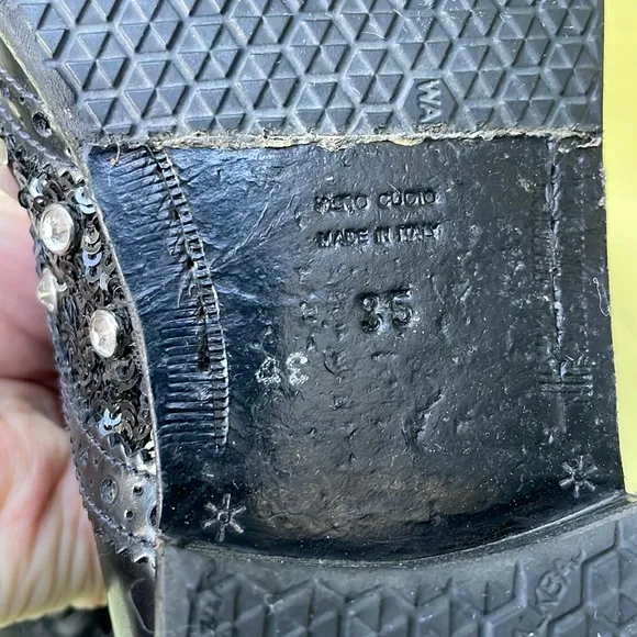 Vintage black Dolce &amp; Gabbana all leather loafers
