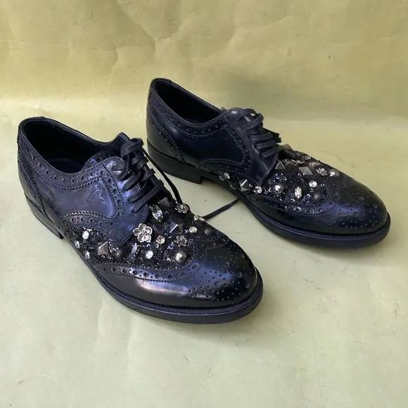 Vintage black Dolce &amp; Gabbana all leather loafers
