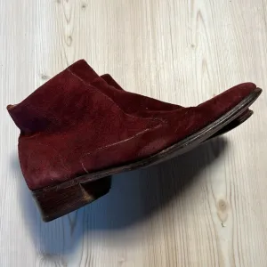 Vintage Burgundy/ Maroon Suede Zip Up Ankle Boots.