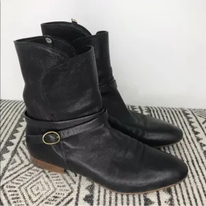 Vintage Chloe‎ Black Leather Buckle Block Heel Ankle Boots