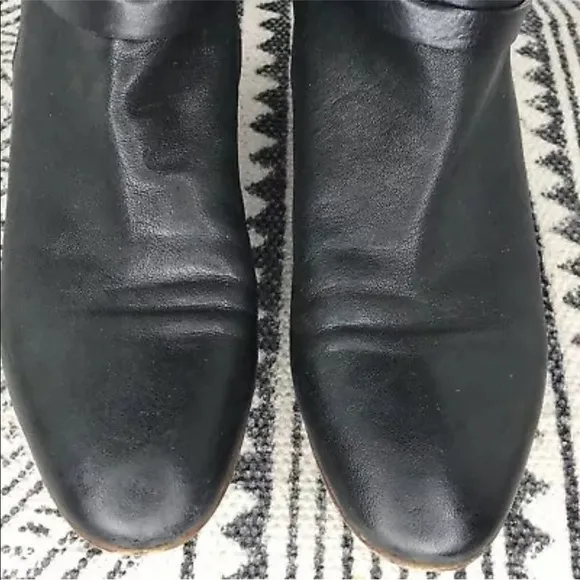 Vintage Chloe‎ Black Leather Buckle Block Heel Ankle Boots
