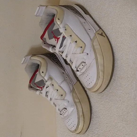 Vintage RARE 2009 Nike Air Jordan Flipsyde Basketball White Cement Red 4.5Y