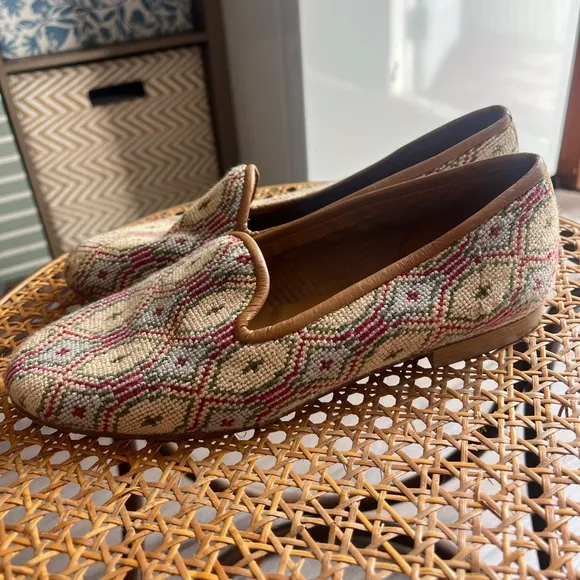 Vintage Zalo Needlepoint Geometrical Pattern Loafers Flats Size 6 Made In Spain