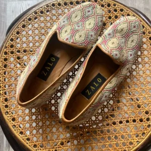 Vintage Zalo Needlepoint Geometrical Pattern Loafers Flats Size 6 Made In Spain