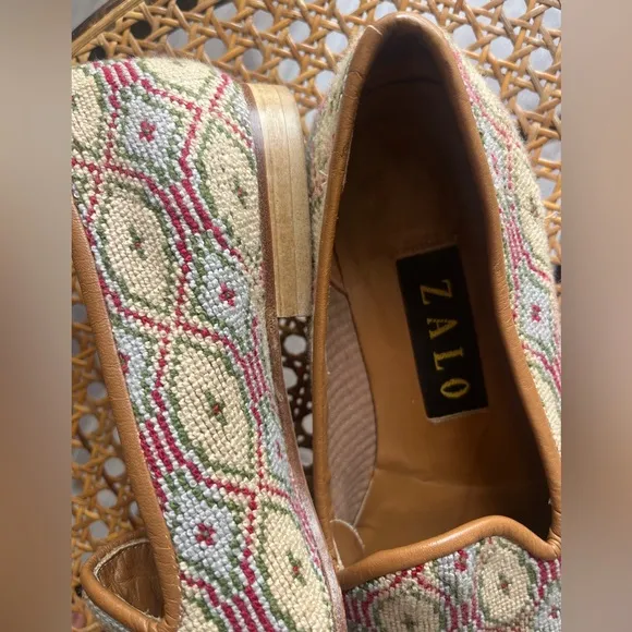 Vintage Zalo Needlepoint Geometrical Pattern Loafers Flats Size 6 Made In Spain