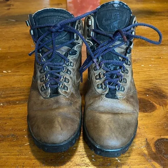 Vintage Nike ACG Boots