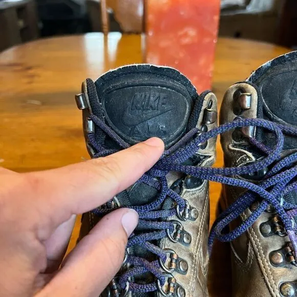 Vintage Nike ACG Boots