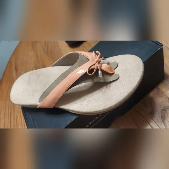 Vionic Bella sandals size 11