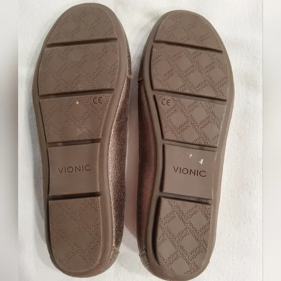 Vionic Debbie Leather Size 8,5