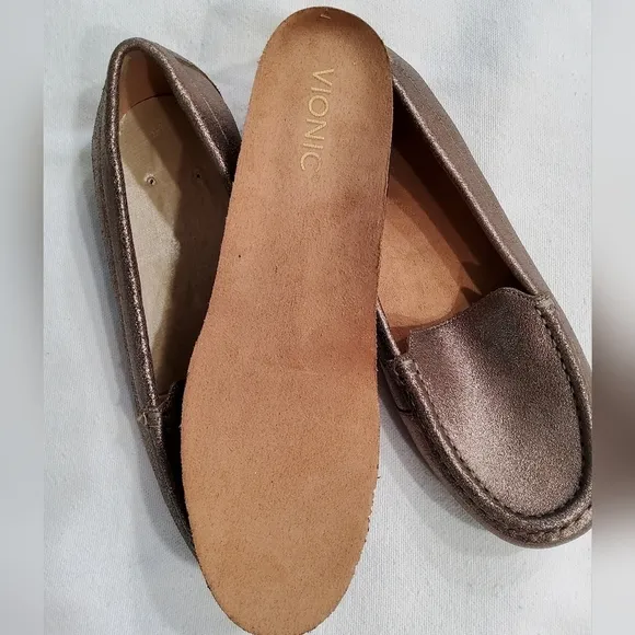 Vionic Debbie Leather Size 8,5